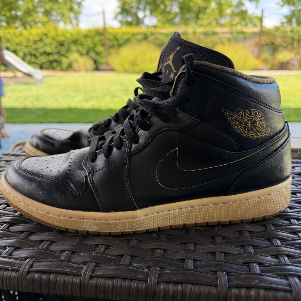 Nike Air Jordan 1 Mid Black Desert Sand Mens Sneakers Size 10